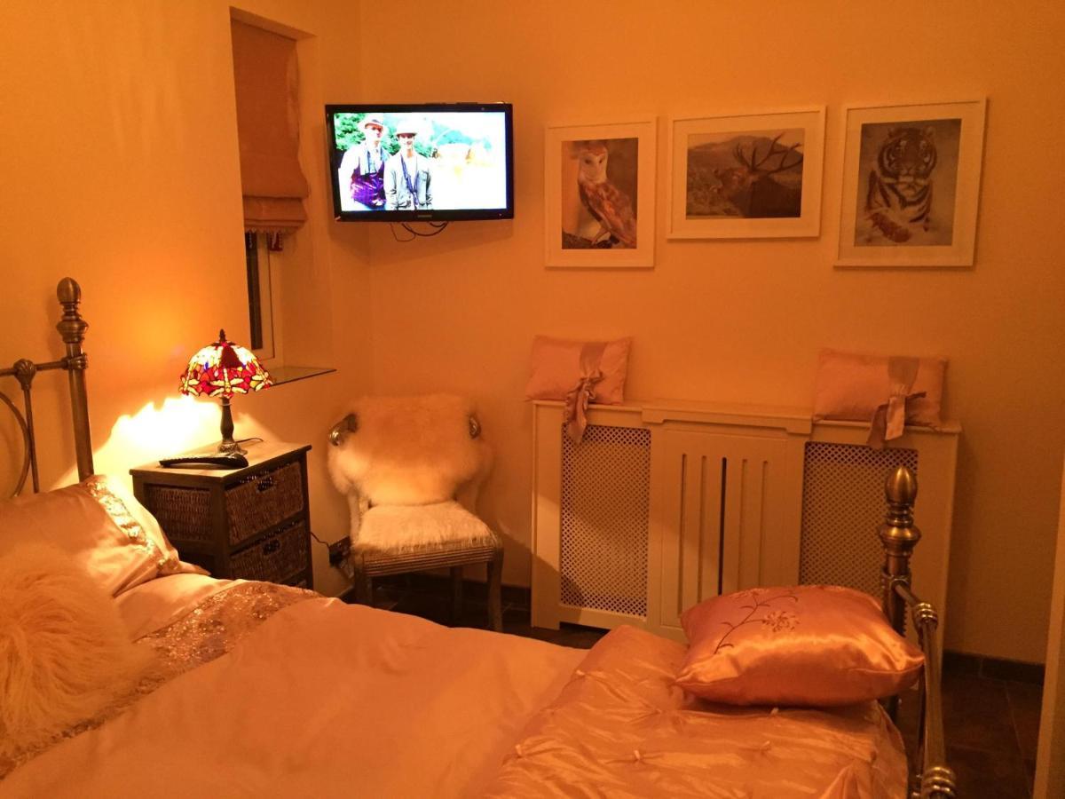 Retreat At The Knowe Auchincruive Estate Bed & Breakfast Ayr Exterior photo